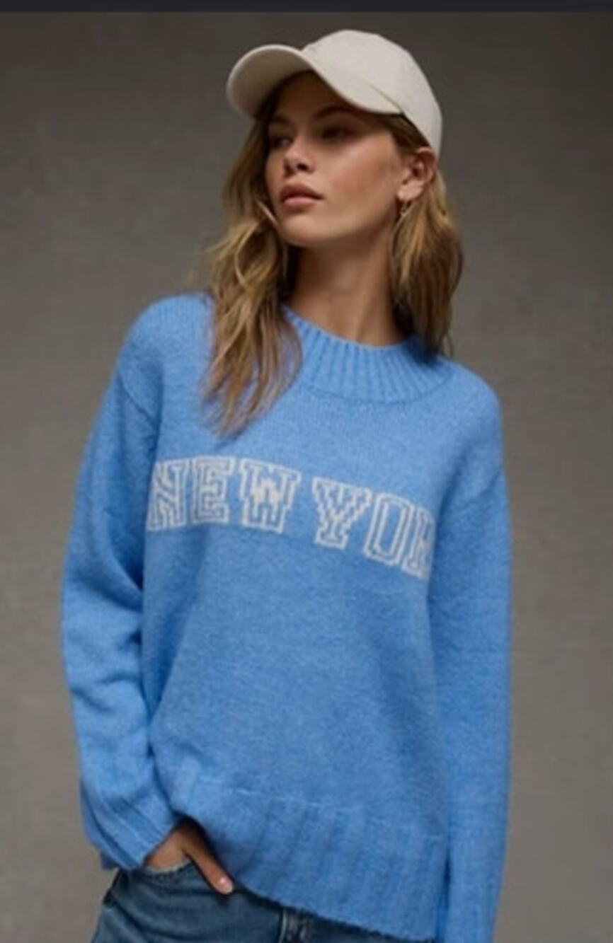 NWT American Eagle Oversized Faux Mohair Wide Cuff Sweater Size Medium